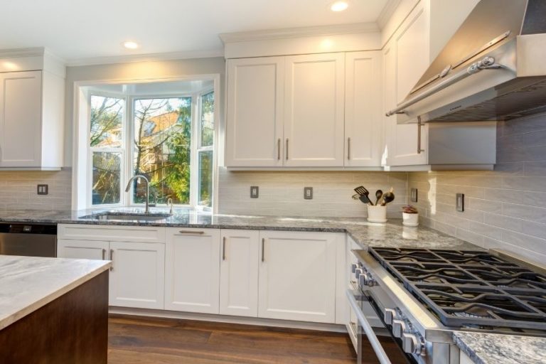 Reasons To Renovate Your Kitchen Before You Move Out