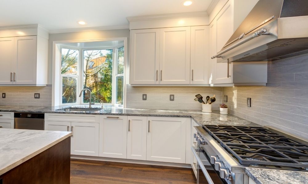 Reasons To Renovate Your Kitchen Before You Move Out